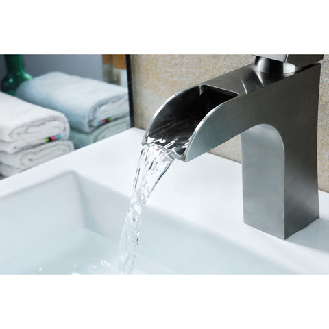 ANZZI Forza Series Single Hole Single-Handle Low-Arc Bathroom Faucet