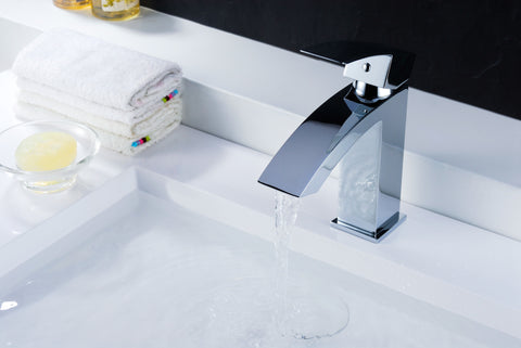 Revere Series Single Hole Single-Handle Low-Arc Bathroom Faucet in Polished Chrome with Soap Dish and Toothbrush Holder