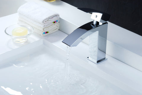 Revere Series Single Hole Single-Handle Low-Arc Bathroom Faucet in Polished Chrome with Soap Dish and Toothbrush Holder